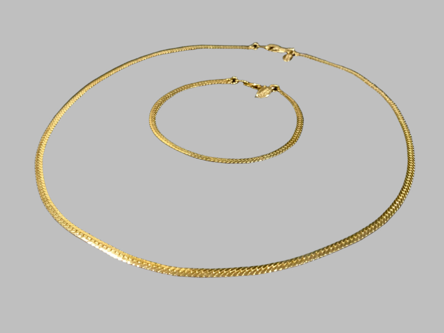 American Showcase Gold Tone Chain Necklace & Bracelet Set