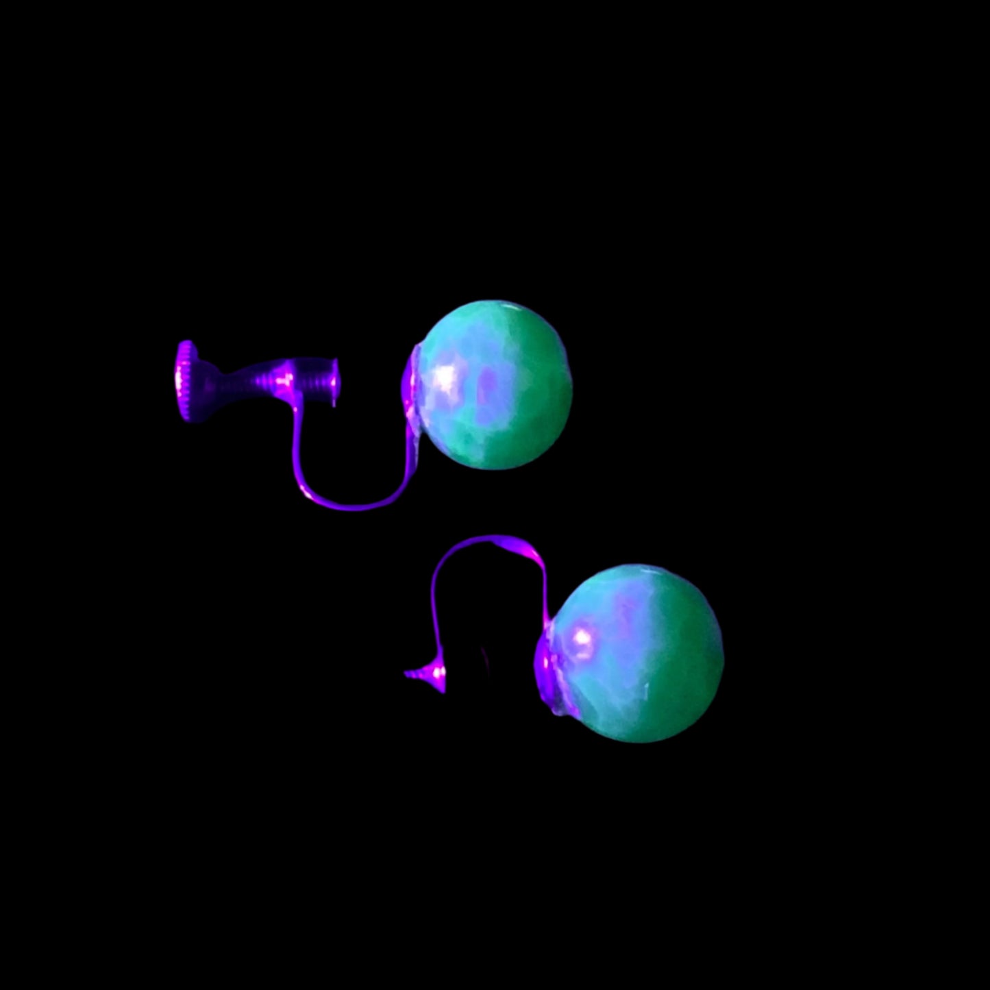 Uranium glass screw back earrings