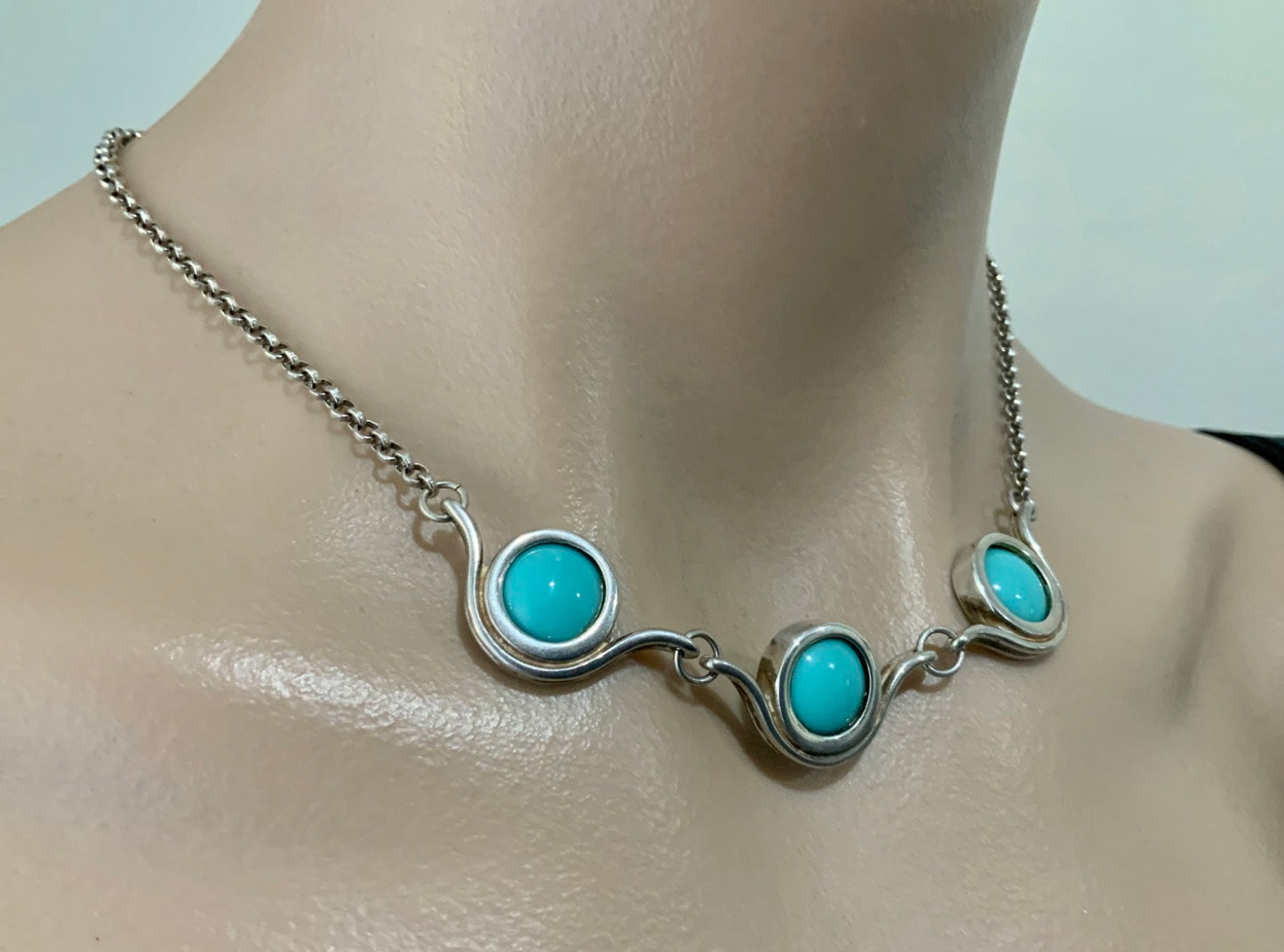 925 Sterling Silver Modernist Turquoise Necklace 45cm