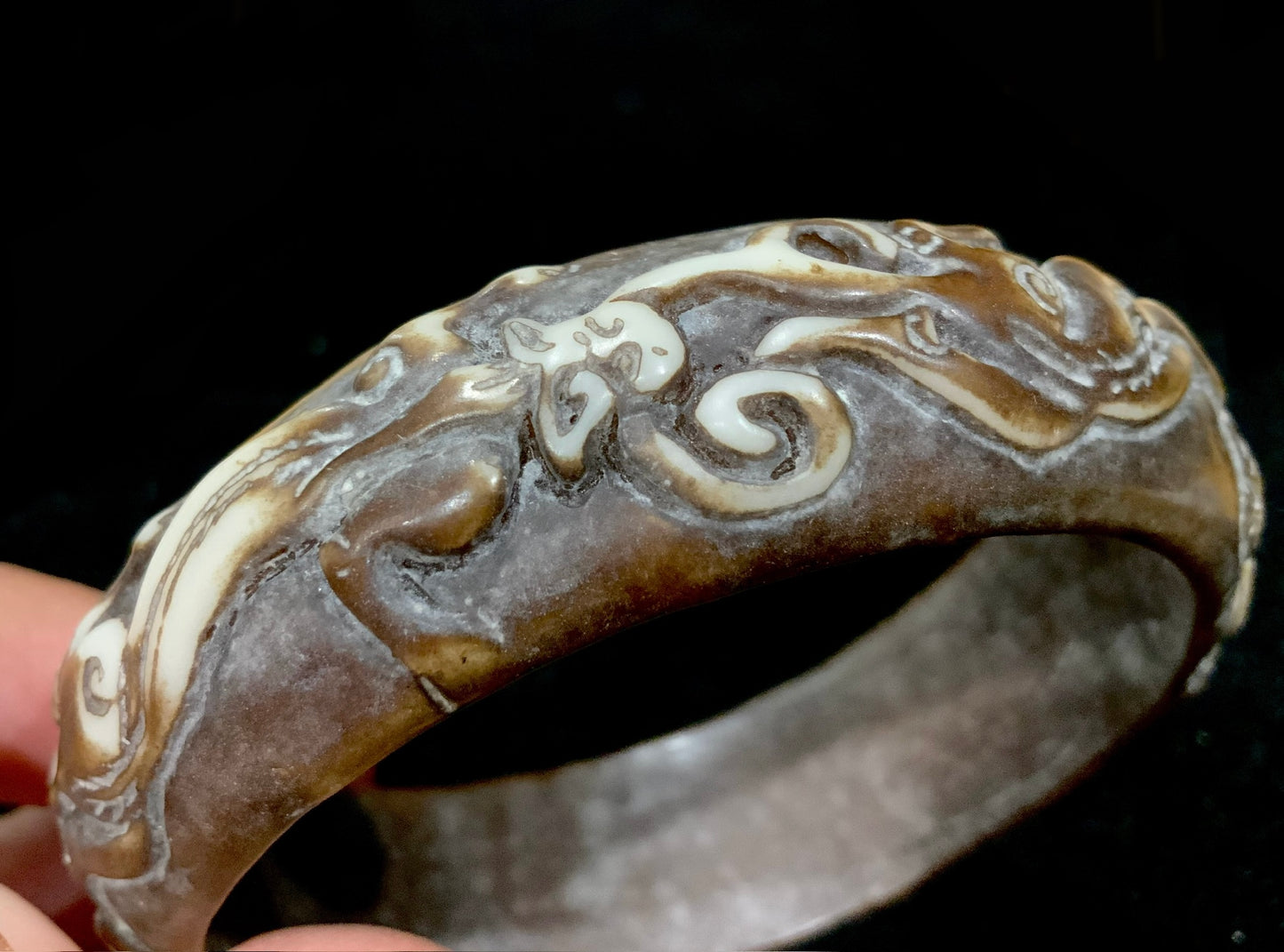 Oriental Chinese Dragon Hand Carved Bangle Bracelet 20.5cm