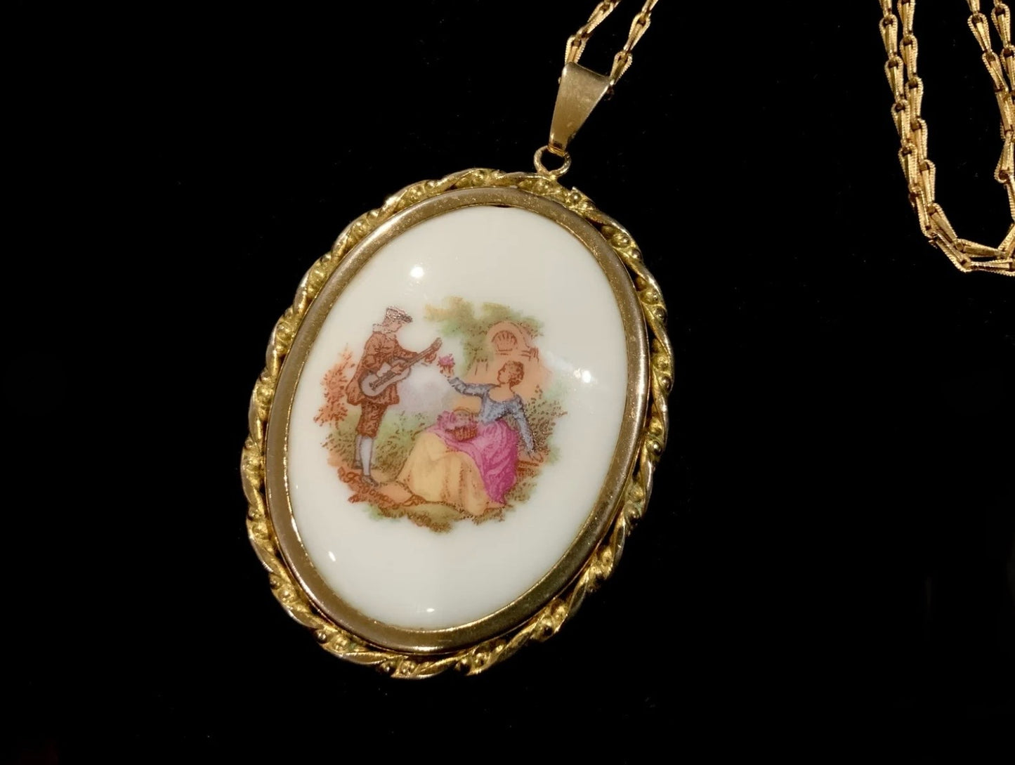 Limoges France Signed Courting Couple Large Pendant Gold Necklace