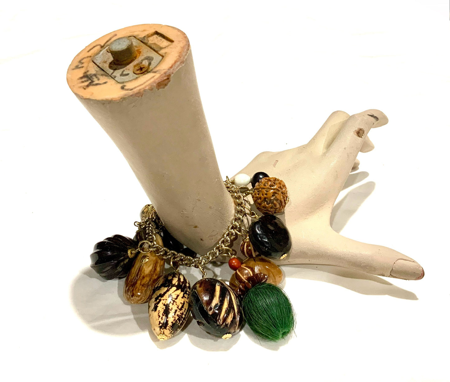 Vintage 70s Chunky Charm Bracelet 18cm