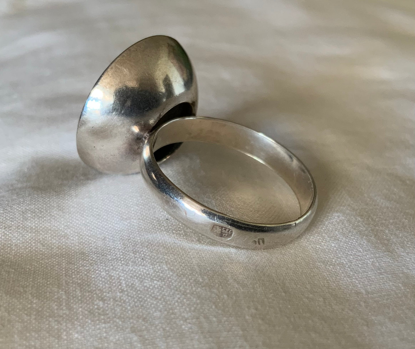 925 Sterling Silver Modernist Dome Ring POLAND