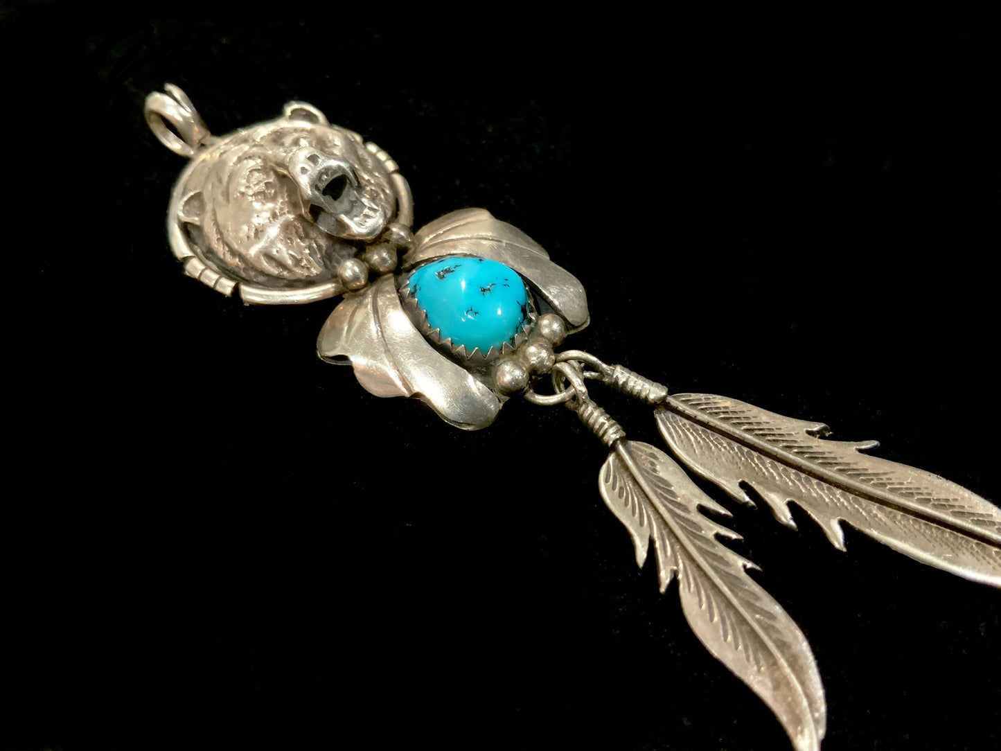 Navajo 925 Sterling Silver Turquoise Bear & Feather Pendant Necklace 9cm Signed