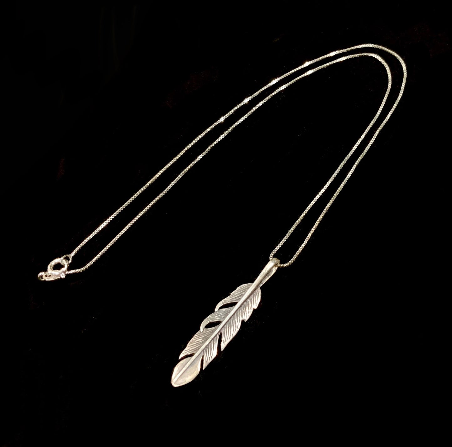 925 Sterling Silver Native American Feather Pendant Necklace 48cm