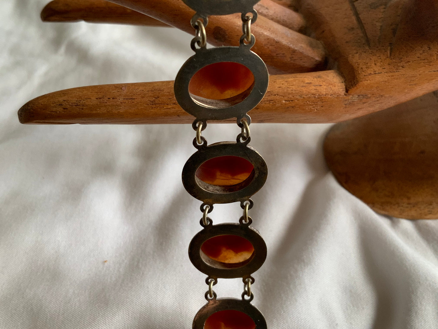 Vintage Silver Shell Cameo Bracelet Left Facing Signed GM 16.5cm