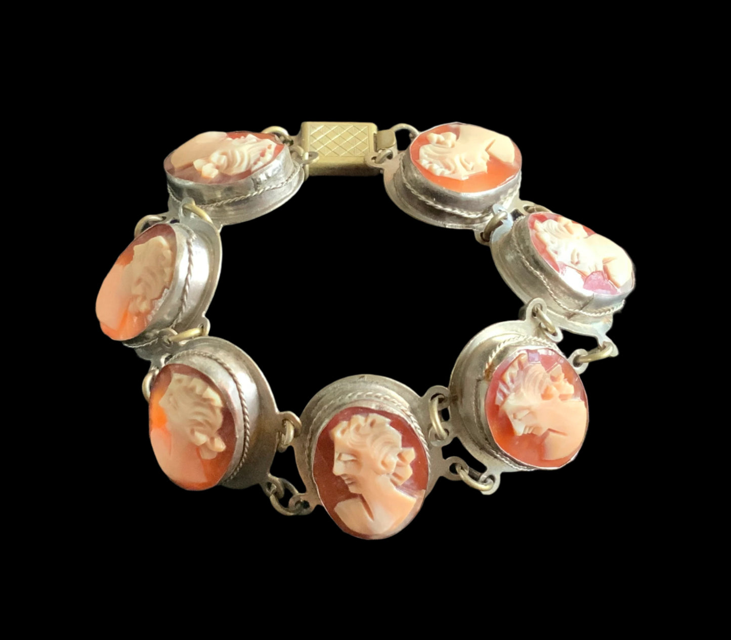 Vintage Silver Shell Cameo Bracelet Left Facing Signed GM 16.5cm