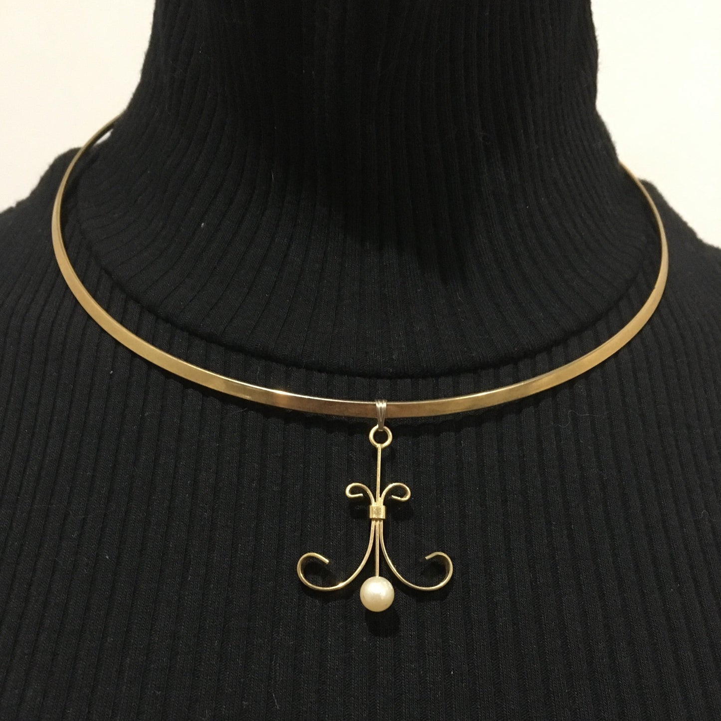 Vintage Gold Tone Modernist Pearl Choker Necklace