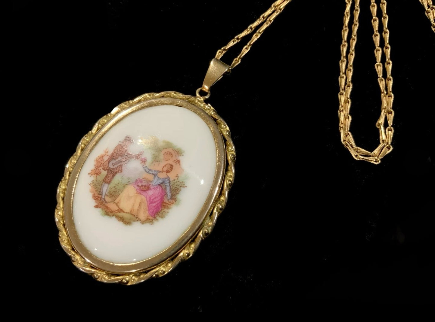 Limoges France Signed Courting Couple Large Pendant Gold Necklace