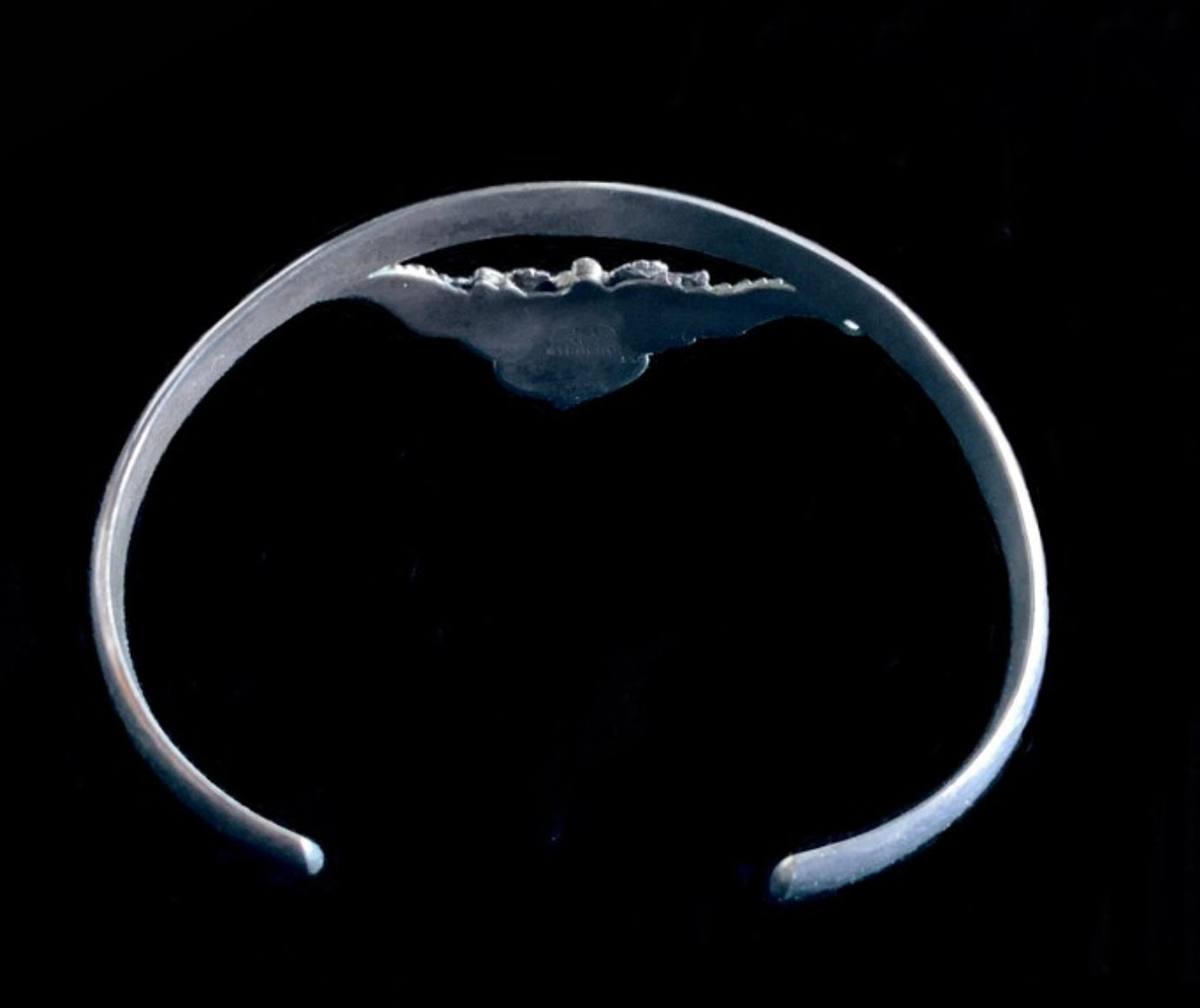 RUNNING BEAR Sterling Silver 925 Spiny Oyster Cuff Bracelet Native American Tribal