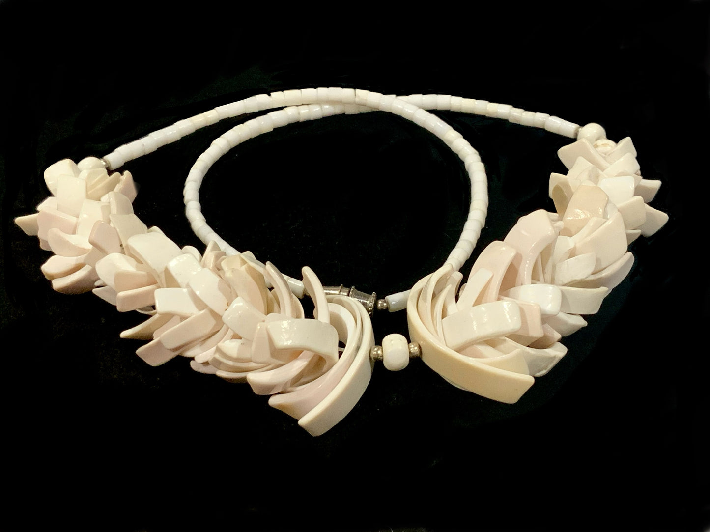 White Shell Bead Necklace 44cm