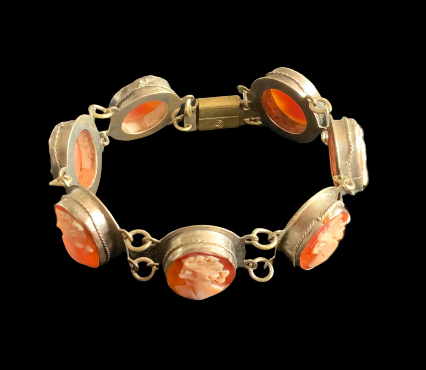 Vintage Silver Shell Cameo Bracelet Left Facing Signed GM  16.5cm
