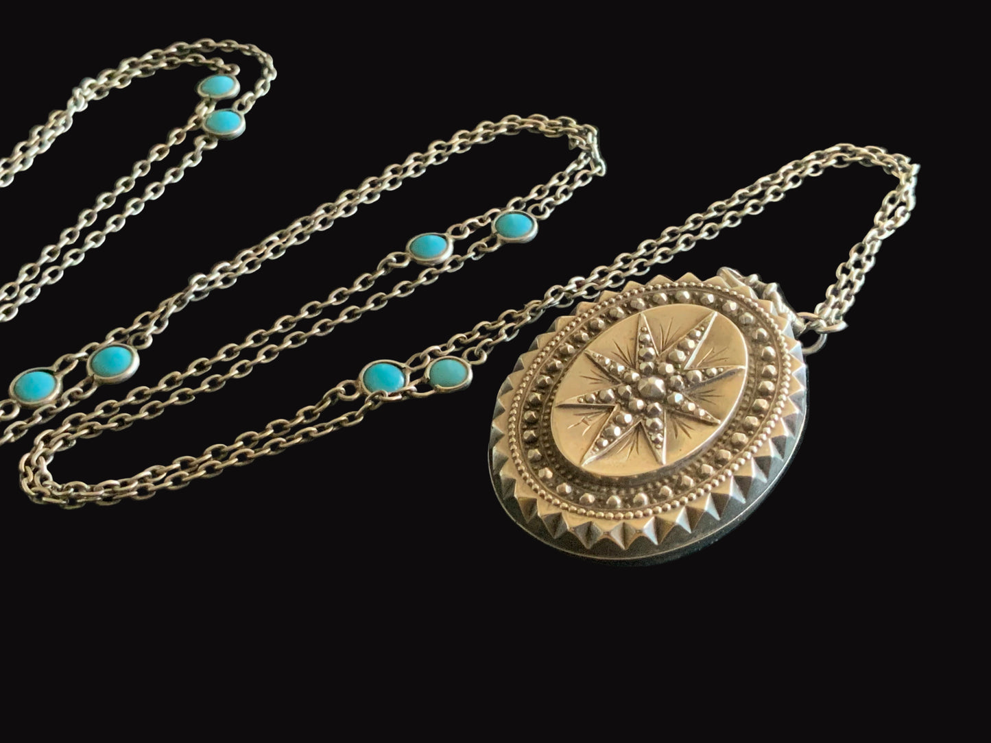 T & Co Victorian Locket Pendant