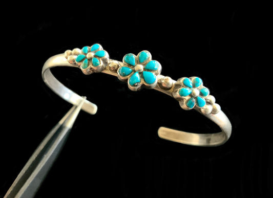 Zuni Petit Point Turquoise & 925 Sterling Silver Flower Cuff Tribal Bracelet