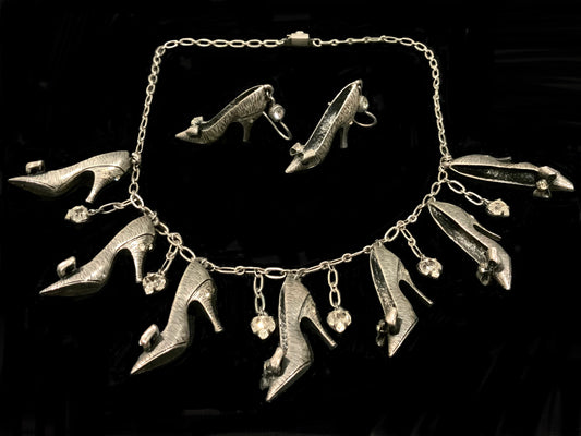 Butler & Wilson Silver Stiletto Heels Necklace & Earrings Set Swarovski Crystal Hearts